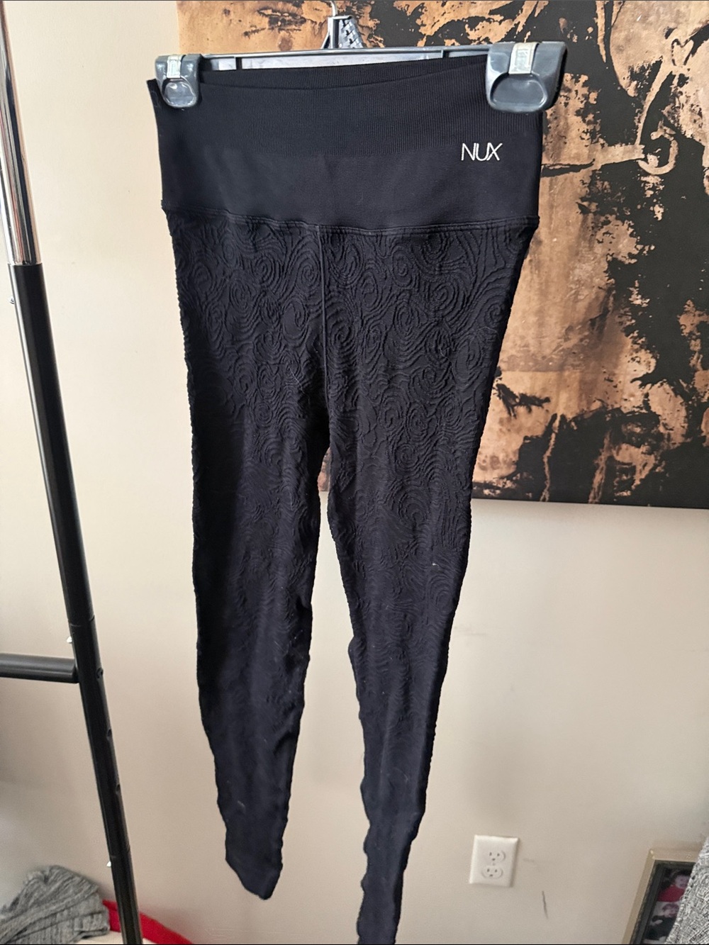 NUX Black Textured High-Waist Leggings